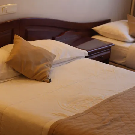 Hotel Cosmotel