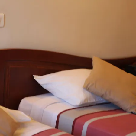 Hotel Cosmotel Parigi