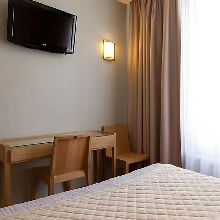 Cosmotel 3* Parigi