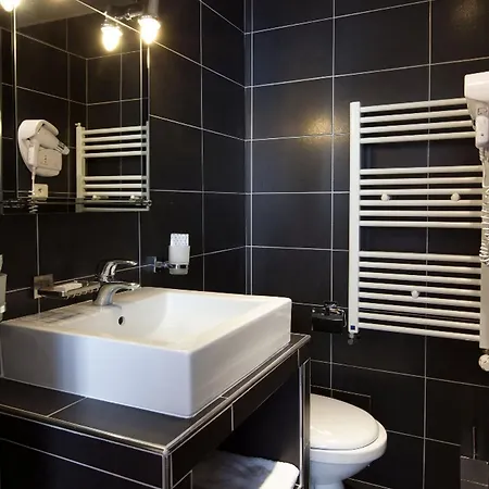 Cosmotel 3* Parigi