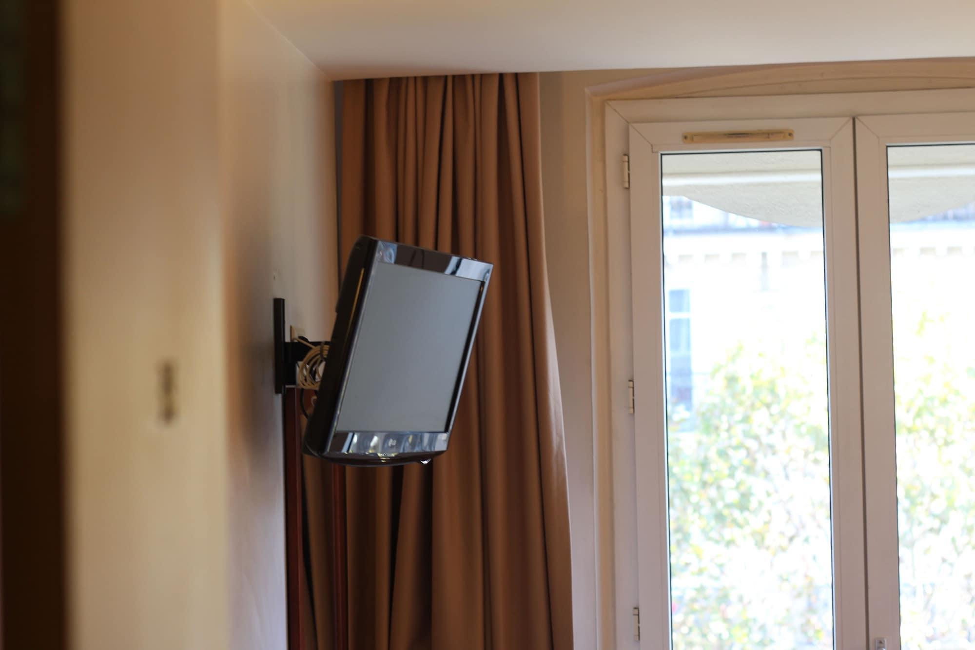 Cosmotel 3* Parigi