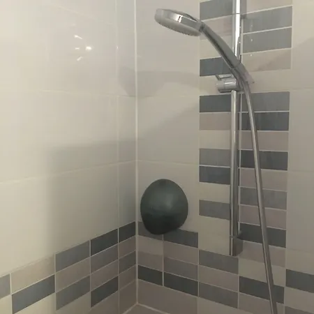 Hotel Cosmotel Paris
